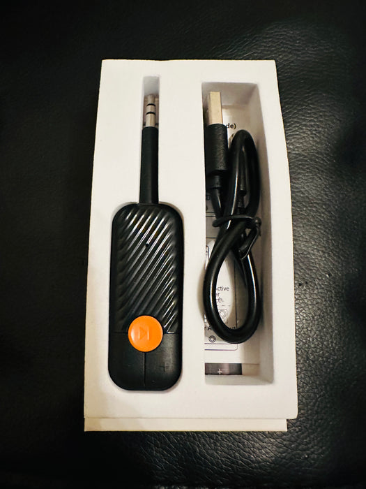 AIRPLANE TO AIRPODS / HEADPHONES AUX BLUETOOTH IN FLIGHT TRANSMITTER (Free Shipping)